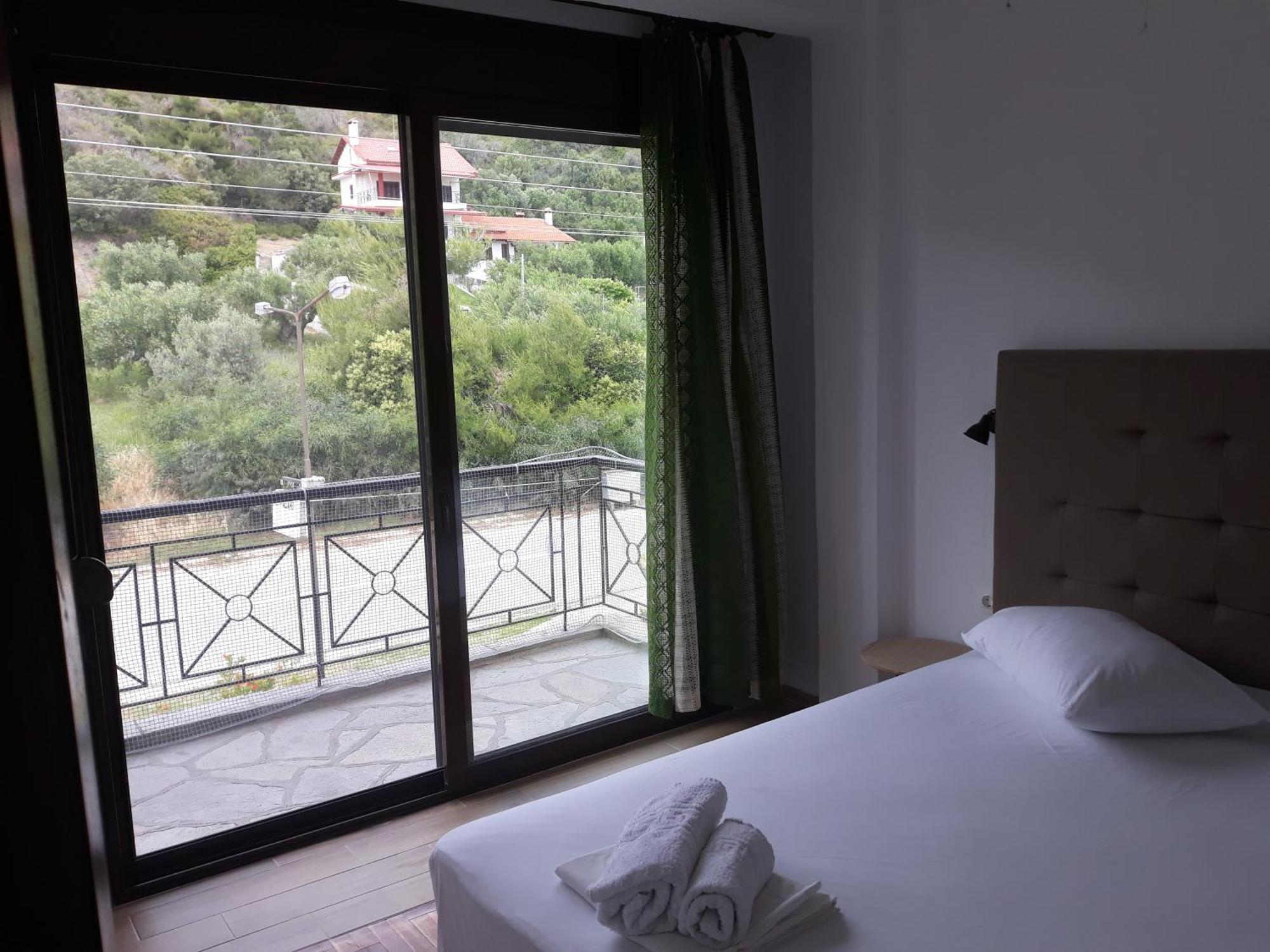 Petradaki Apartments Μόλα Καλύβα Δωμάτιο φωτογραφία